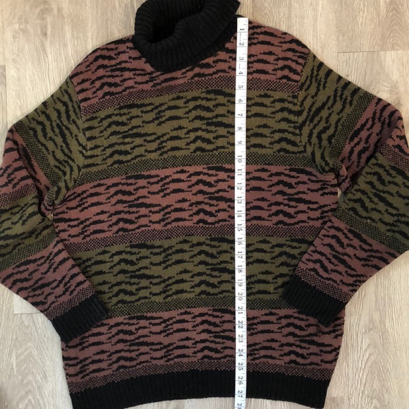 Vintage turtle neck sweater - Picture 4 of 8